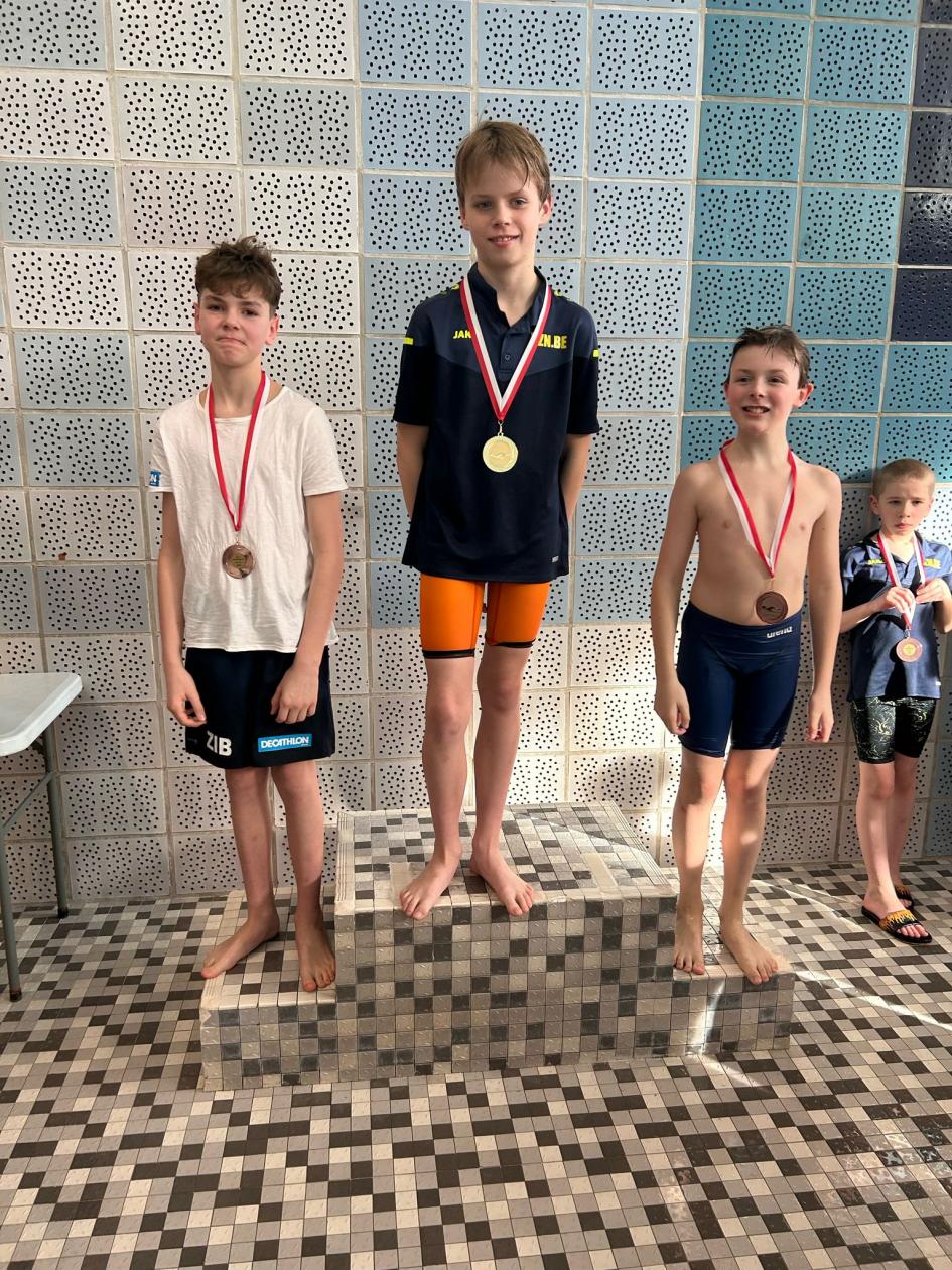 Provinciale Kampioenschappen West-Vlaanderen: Succesvolle Zwemwedstrijd in Brugge