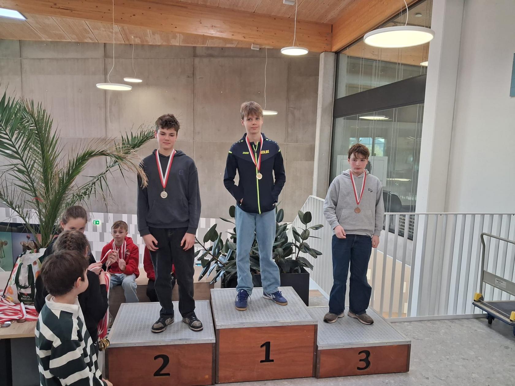 ZIB-zwemmers tonen inzet op Provinciale Leeftijdskampioenschappen in Blankenberge